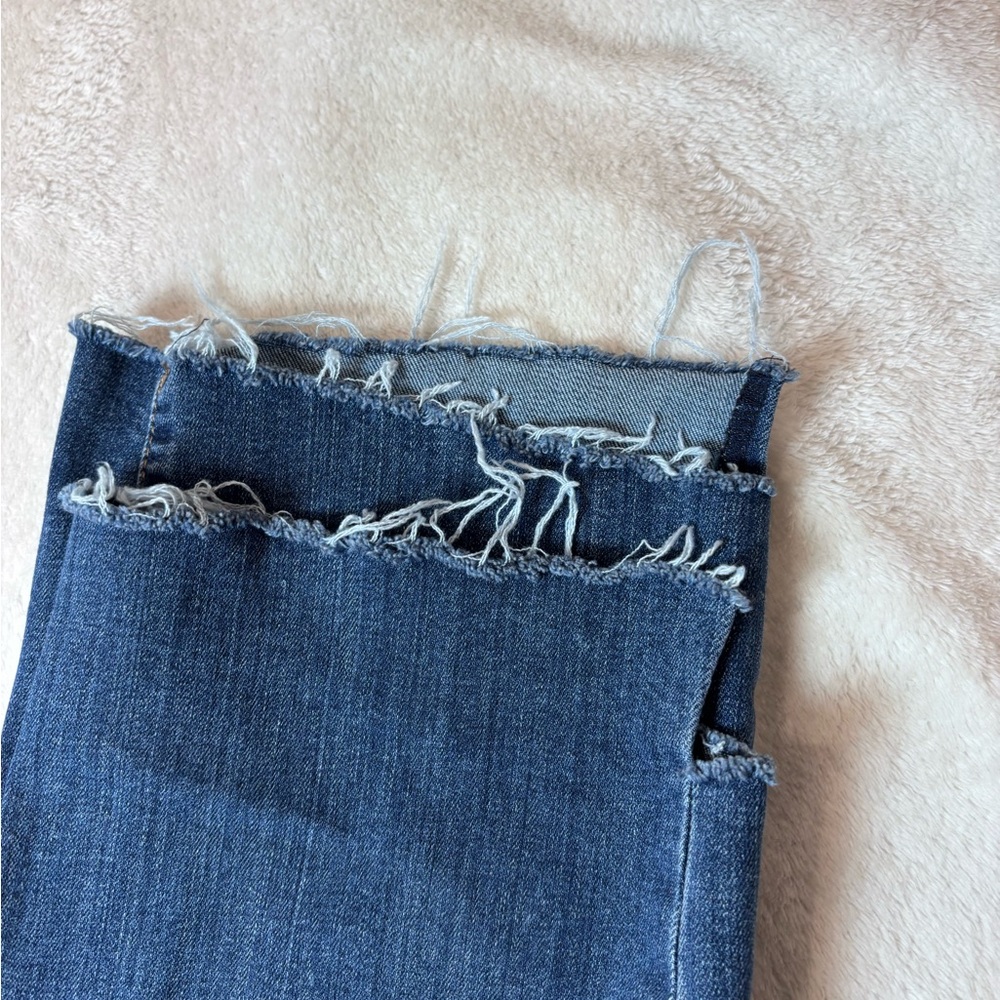 Seven7 Medium Blue Cropped Jeans - Picture 9 of 9